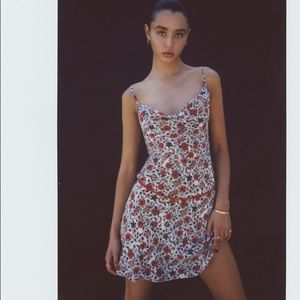 ISO 🪱 RÉALISATION PAR MONTAGUE WHITE BATIK